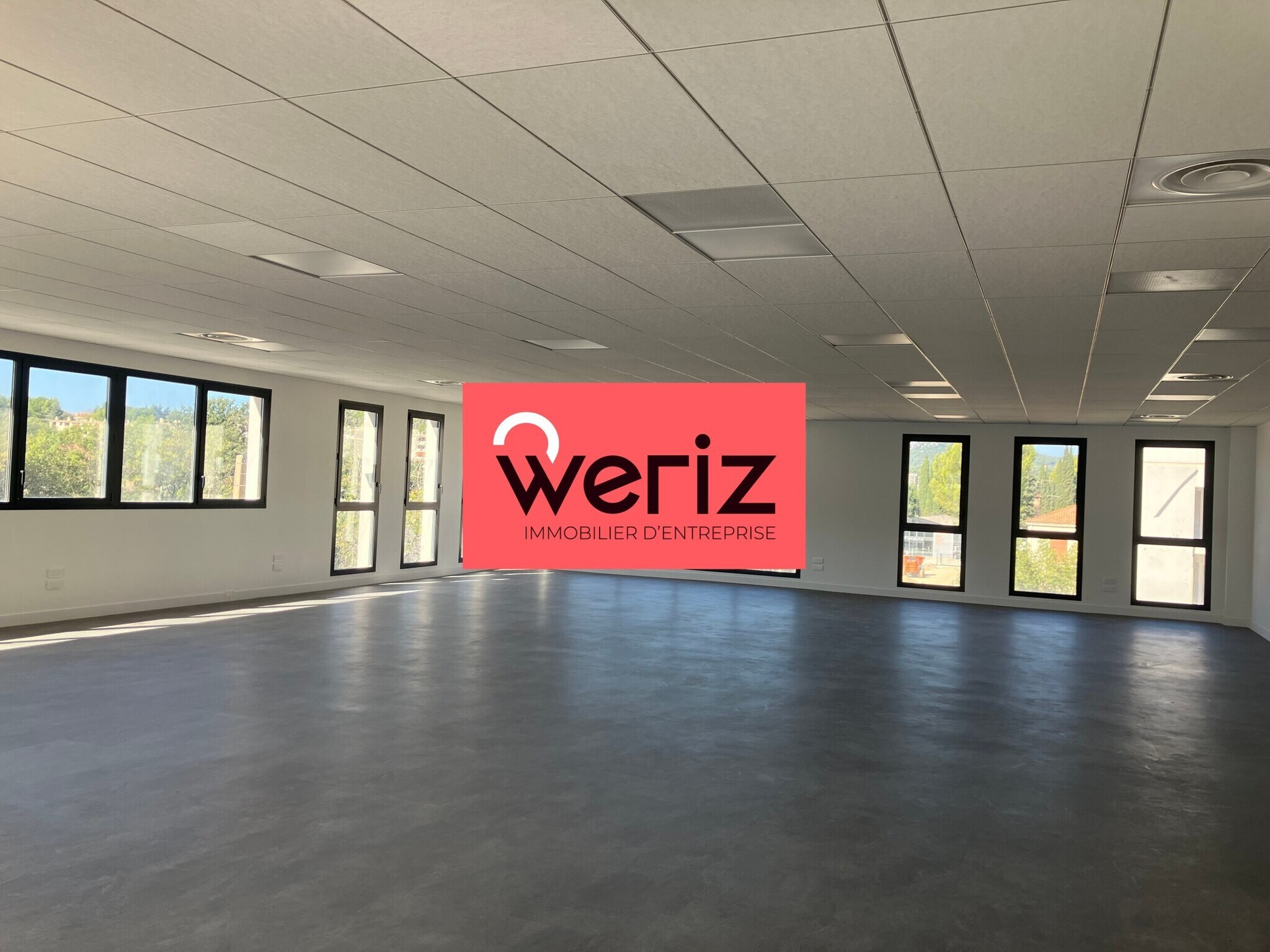 Bureau dans Aubagne à louer Photo de l’immeuble– Image 1 sur 15