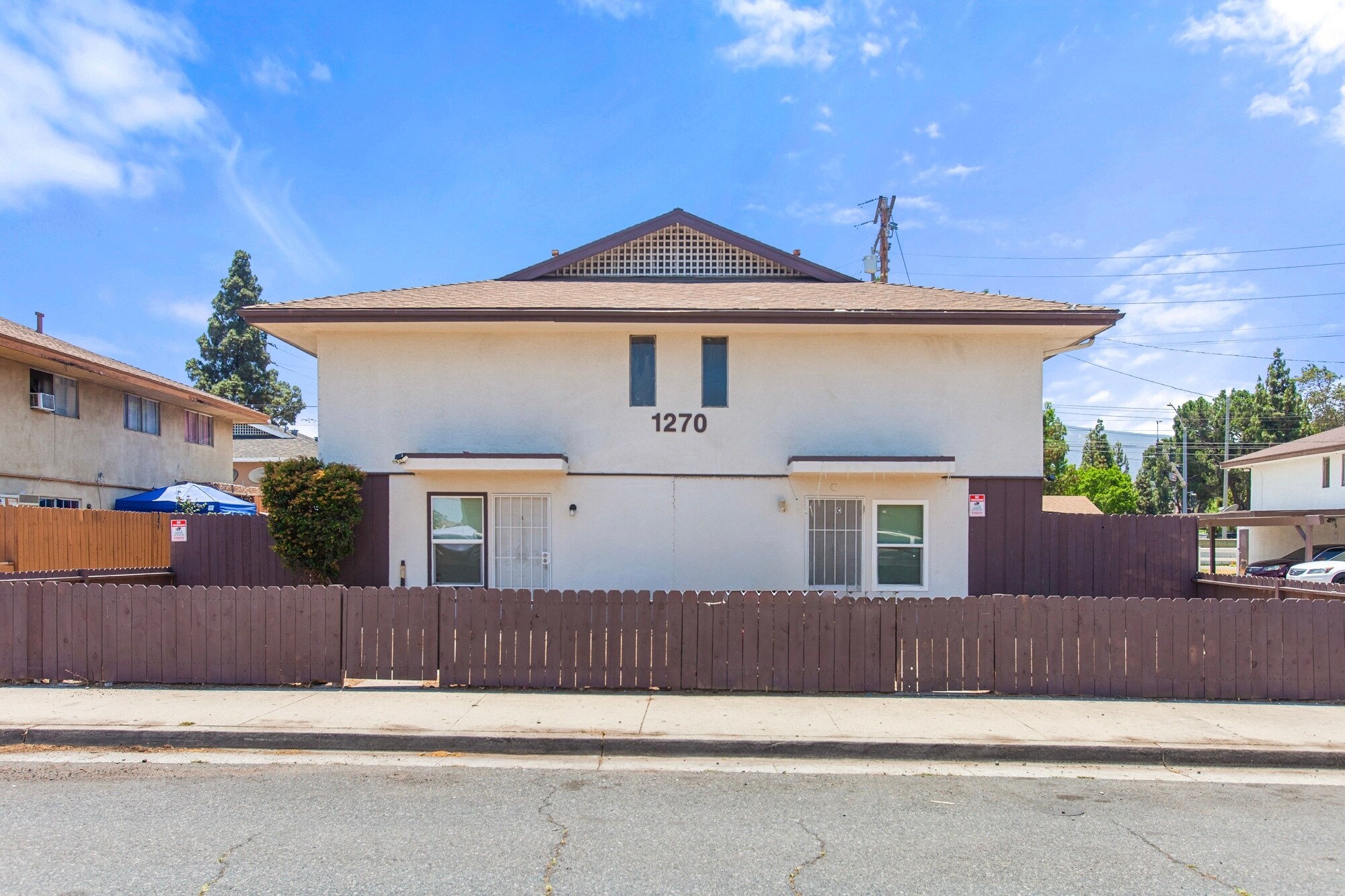 1270 W 9th St, Corona, CA à vendre Photo de l’immeuble– Image 1 sur 45