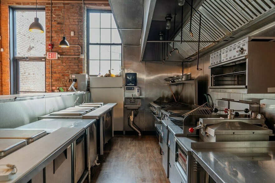 204-206 E Lincoln Hwy, Coatesville, PA à vendre - Photo de l’immeuble – Image 3 sur 10