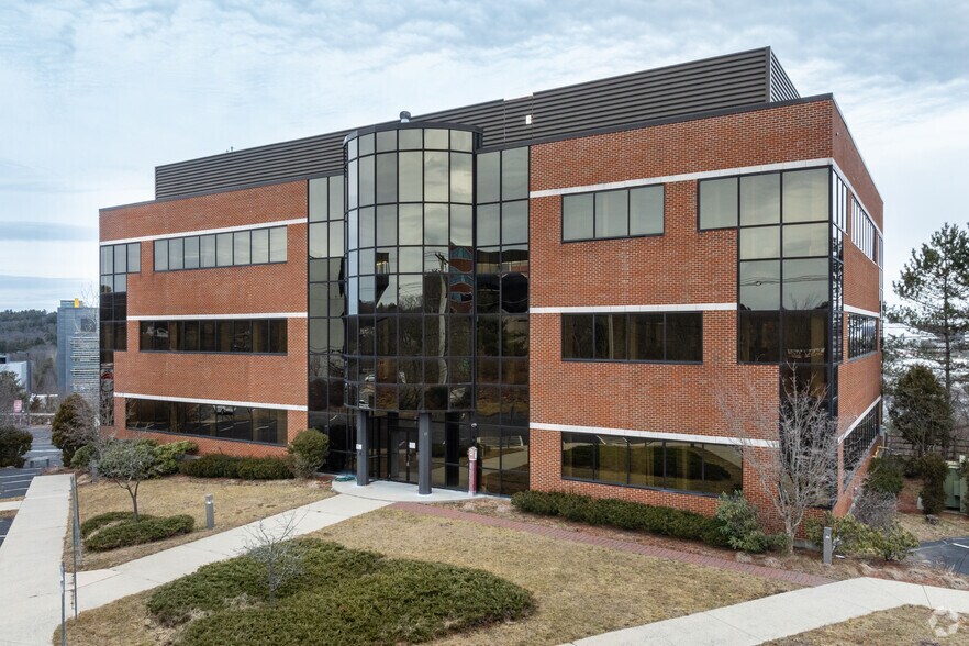 11 Pleasant St, Framingham, MA à louer - Photo principale – Image 1 sur 9