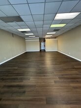 214 Atlanta Rd, Cumming, GA à louer Photo intérieure– Image 2 sur 5