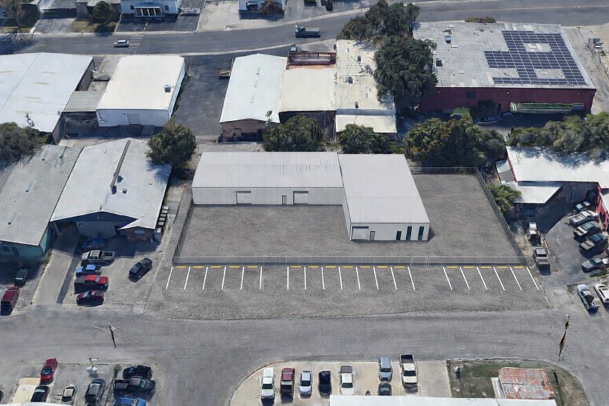 118-122 W Turbo Dr, San Antonio, TX à louer - Photo de l’immeuble – Image 2 sur 4