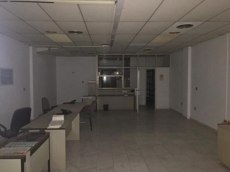 Local commercial dans El Ejido, Almería à vendre - Photo de l’immeuble – Image 3 sur 5
