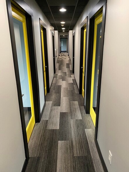 10151 Hague Rd, Indianapolis, IN à vendre - Photo intérieure – Image 2 sur 15