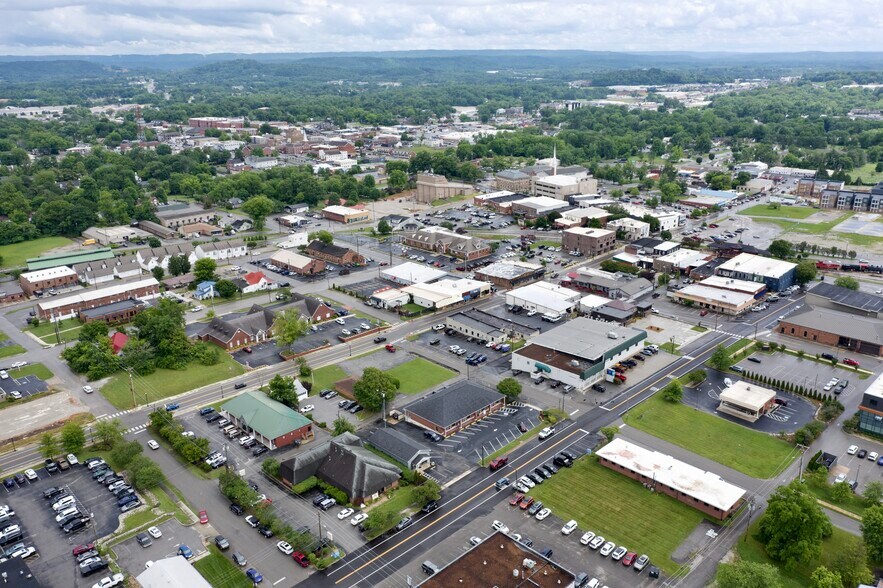 201 N Oak Ave, Cookeville, TN à louer - Aérien – Image 3 sur 6