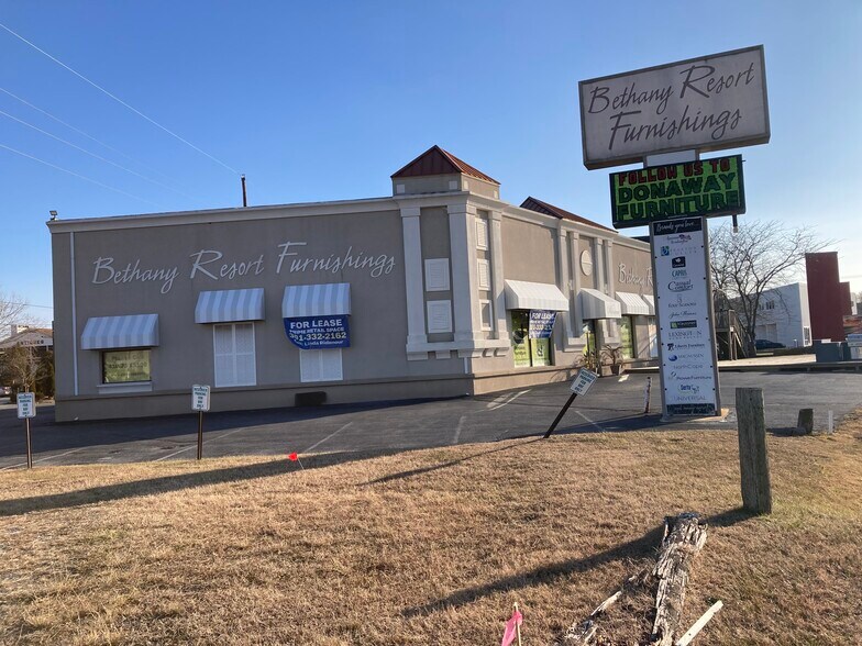 939 N Pennsylvania Ave, Bethany Beach, DE à louer - Photo de l’immeuble – Image 2 sur 8