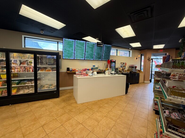 71-79 Wood Ave, Bridgeport, CT à vendre - Photo de l’immeuble – Image 3 sur 54