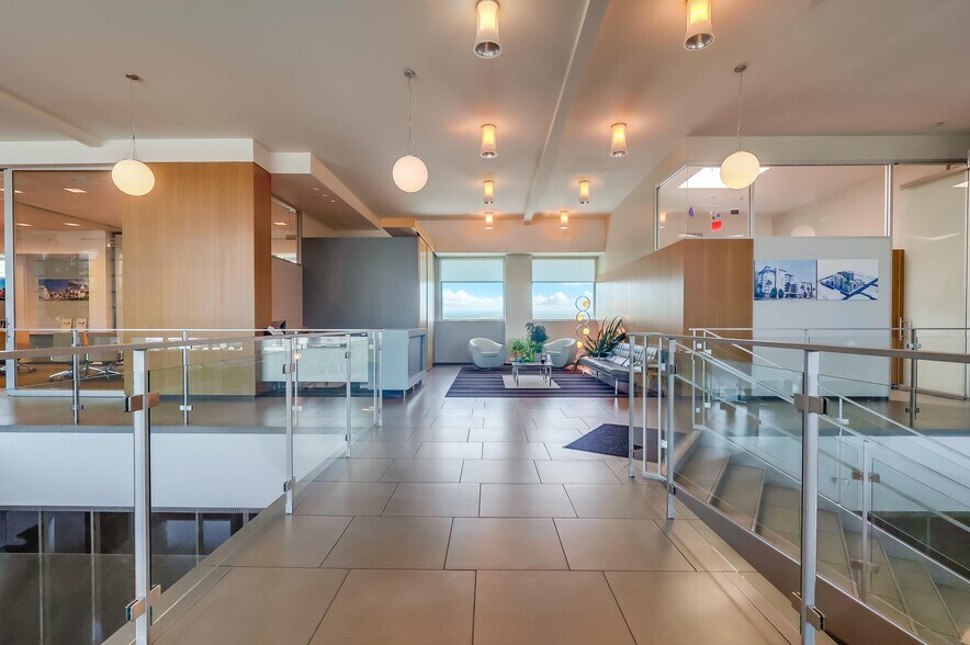 1738 Berkeley St, Santa Monica, CA à louer - Hall d’entrée – Image 2 sur 15