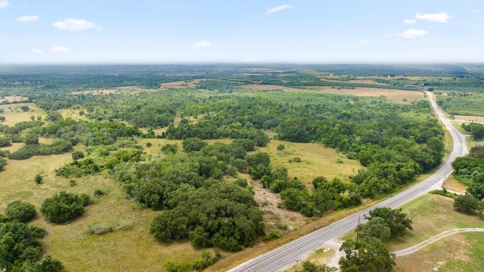 FM 20, Lockhart, TX à vendre - Photo de l’immeuble – Image 2 sur 19
