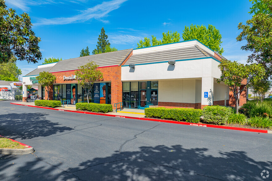 4010 Foothills Blvd, Roseville, CA à louer - Photo de l’immeuble – Image 3 sur 22