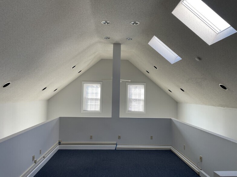 969 Hebron Ave, Glastonbury, CT à louer - Photo intérieure – Image 3 sur 16