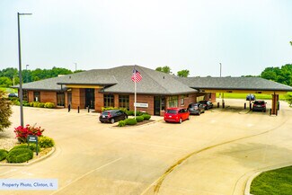 Plus de détails pour National Bank Branch Portfolio – Local commercial à vendre