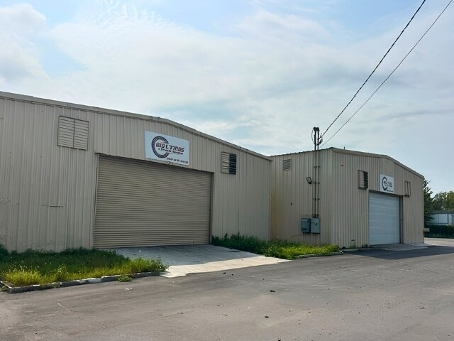 5921 W Beaver St, Jacksonville, FL à louer - Photo de l’immeuble – Image 1 sur 10