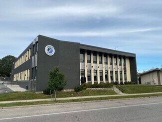 Plus de détails pour 4757 N 76th St, Milwaukee, WI - Bureau à louer