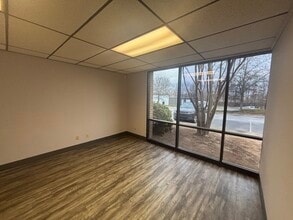 1040 Thousand Oaks Blvd, Greenville, SC à louer Photo intérieure– Image 2 sur 6