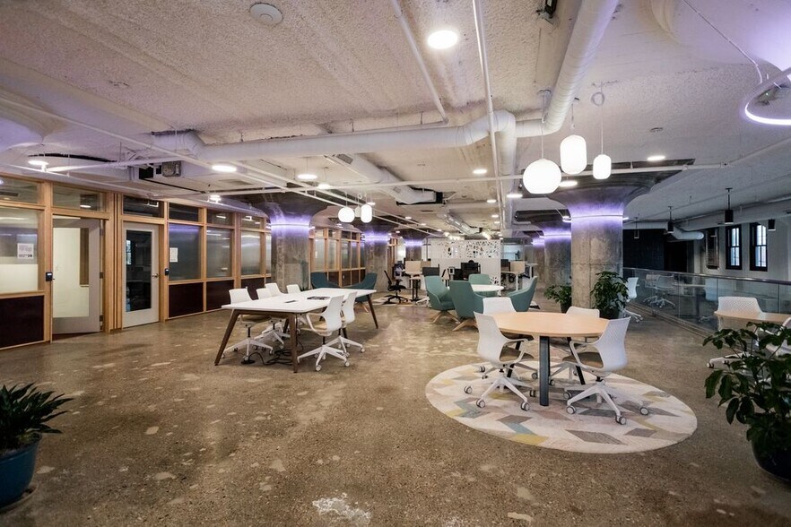 2937 E Grand Blvd, Detroit, MI à louer - Photo intérieure – Image 3 sur 14