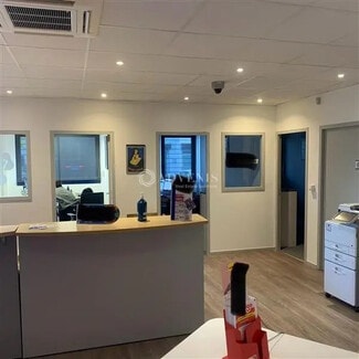 Plus de détails pour Bureau à louer