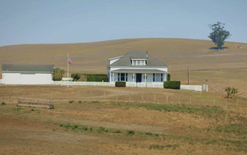 14550 Valley Ford Estero, Valley Ford, CA à vendre - Photo principale – Image 1 sur 39