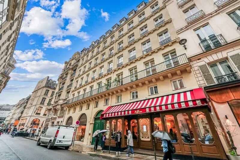 Bureau dans Paris à louer - Photo de l’immeuble – Image 1 sur 10