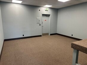 2306-2318 Heritage Way, Albany, OR à louer Photo intérieure– Image 2 sur 4