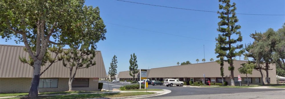 9302-9308 Narnia Dr, Riverside, CA à louer - Photo de l’immeuble – Image 2 sur 6
