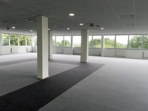 10 Avenue De L'Entreprise, Cergy à louer Photo intérieure– Image 2 sur 10