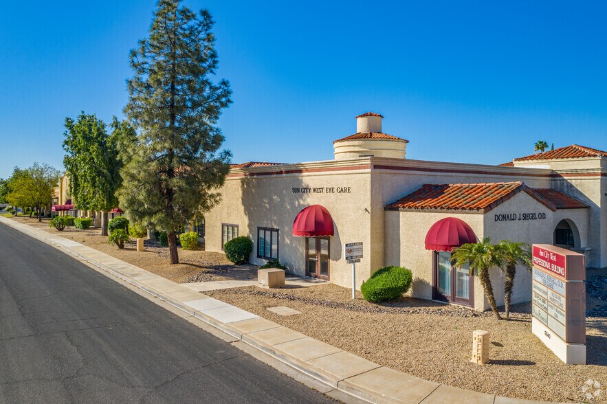 13540 W Camino del Sol, Sun City West, AZ à louer - Photo de l’immeuble – Image 1 sur 7
