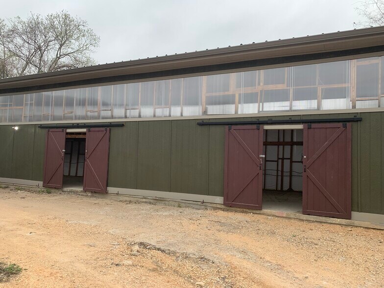 9909 FM 969, Austin, TX à louer - Photo de l’immeuble – Image 3 sur 6