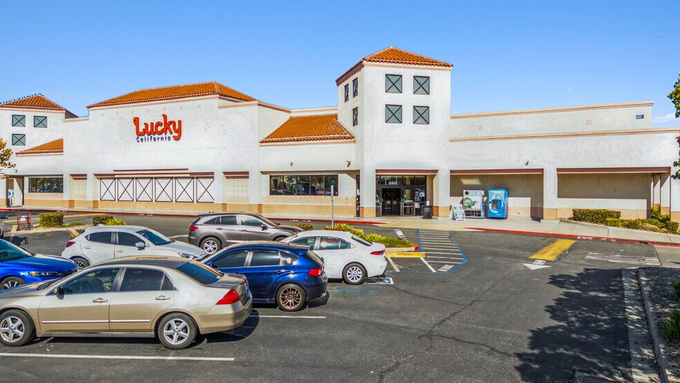 1133 Old County Rd, San Carlos, CA à vendre - Photo de l’immeuble – Image 3 sur 6