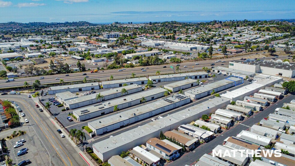 120 N Pacific St, San Marcos, CA à vendre - Photo de l’immeuble – Image 2 sur 3