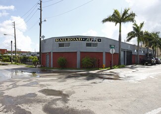 Plus de détails pour 7301-7321 NE 1st Pl, Miami, FL - Industriel/Logistique à louer