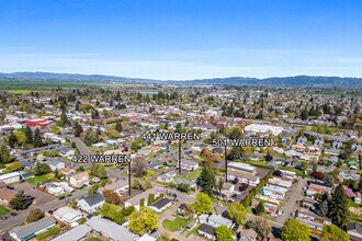 501 S Warren St, Monmouth, OR - Vue aérienne  vue de carte - Image1