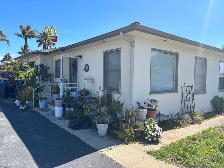 422 & 422 1/2 E Grand Ave, Arroyo Grande, CA à vendre - Photo de l’immeuble – Image 2 sur 9
