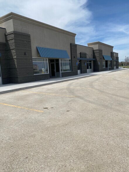 4720 W Huntington Ave, Lincoln, NE à louer - Photo de l’immeuble – Image 3 sur 5