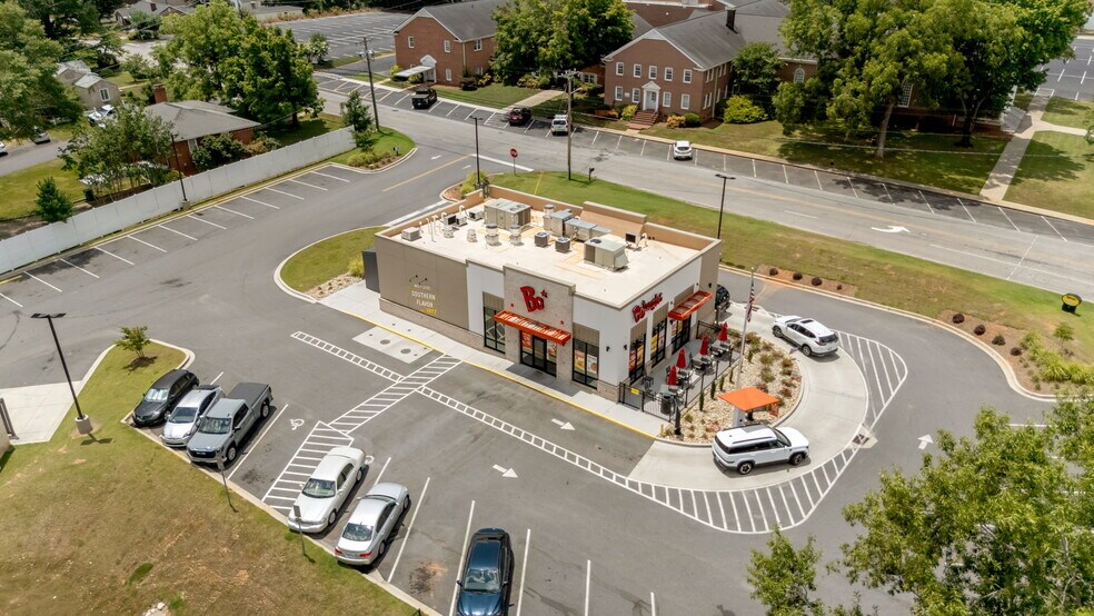 627 W Main St, Williamston, SC à vendre - Photo de l’immeuble – Image 3 sur 7