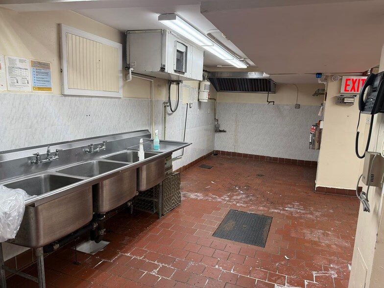 283 E Burnside Ave, Bronx, NY à vendre - Photo intérieure – Image 3 sur 7