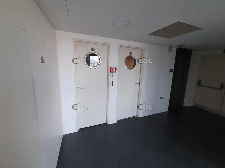 Bureau dans Ivry-sur-Seine à louer - Photo de l’immeuble – Image 1 sur 7