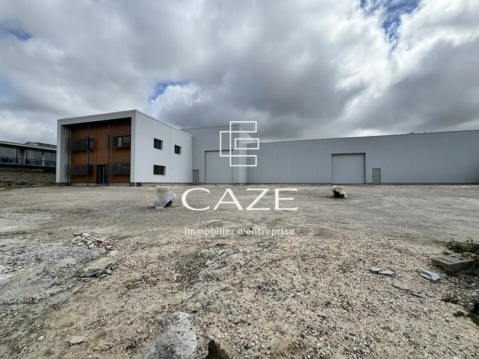 Local d’activités dans Bassens à louer Photo de l’immeuble– Image 1 sur 9