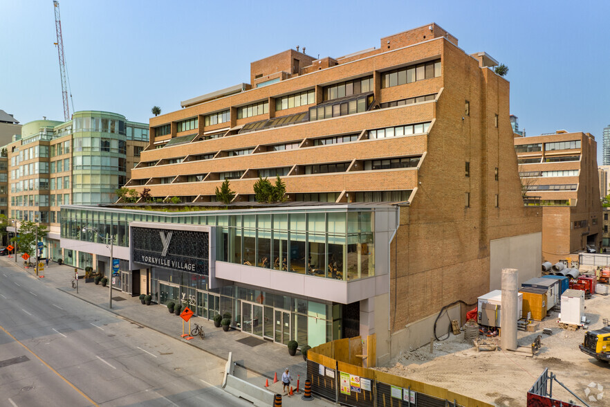 55 Avenue Rd, Toronto, ON à louer - Photo de l’immeuble – Image 2 sur 14