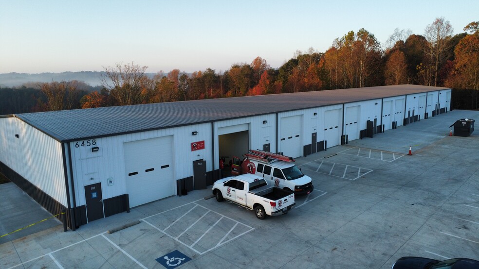 Service Rd, Yadkinville, NC à vendre - Photo de l’immeuble – Image 3 sur 5