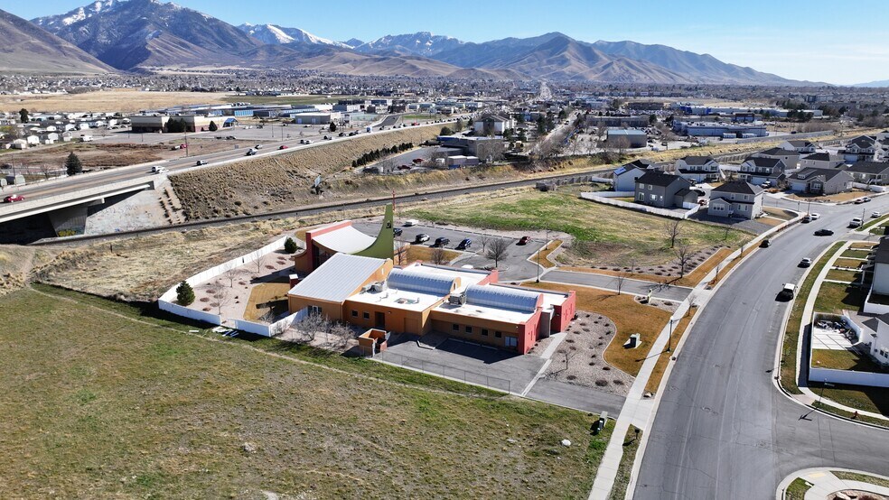 1784 N Aaron Dr, Tooele, UT à vendre - Photo de l’immeuble – Image 3 sur 28