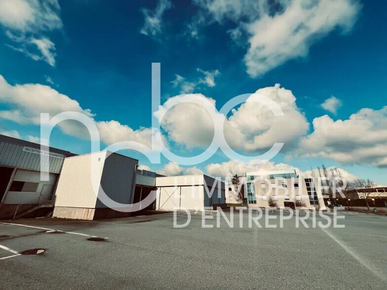 Local d'activités dans Civrieux-d'Azergues à vendre - Photo de l’immeuble – Image 1 sur 10