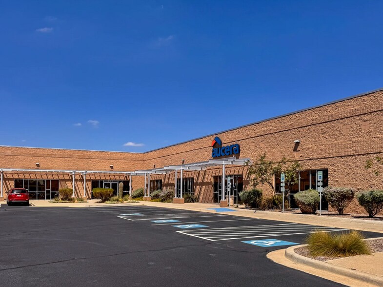 1320 Adabel Dr, El Paso, TX à louer - Photo de l’immeuble – Image 1 sur 29