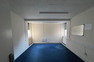 1-4 Manor Ter, Coventry à louer Photo intérieure– Image 2 sur 3