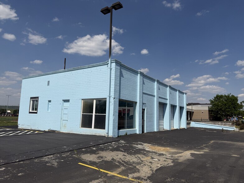 45 W Eads Pky, Lawrenceburg, IN à vendre - Photo de l’immeuble – Image 3 sur 6