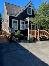10069 W River St, Truckee, CA à louer Photo de l’immeuble– Image 1 sur 2