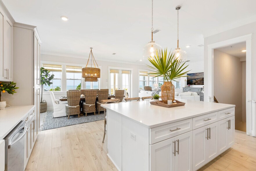 191 Las Palmas Ln, Port St Joe, FL à vendre - Photo de l’immeuble – Image 3 sur 64