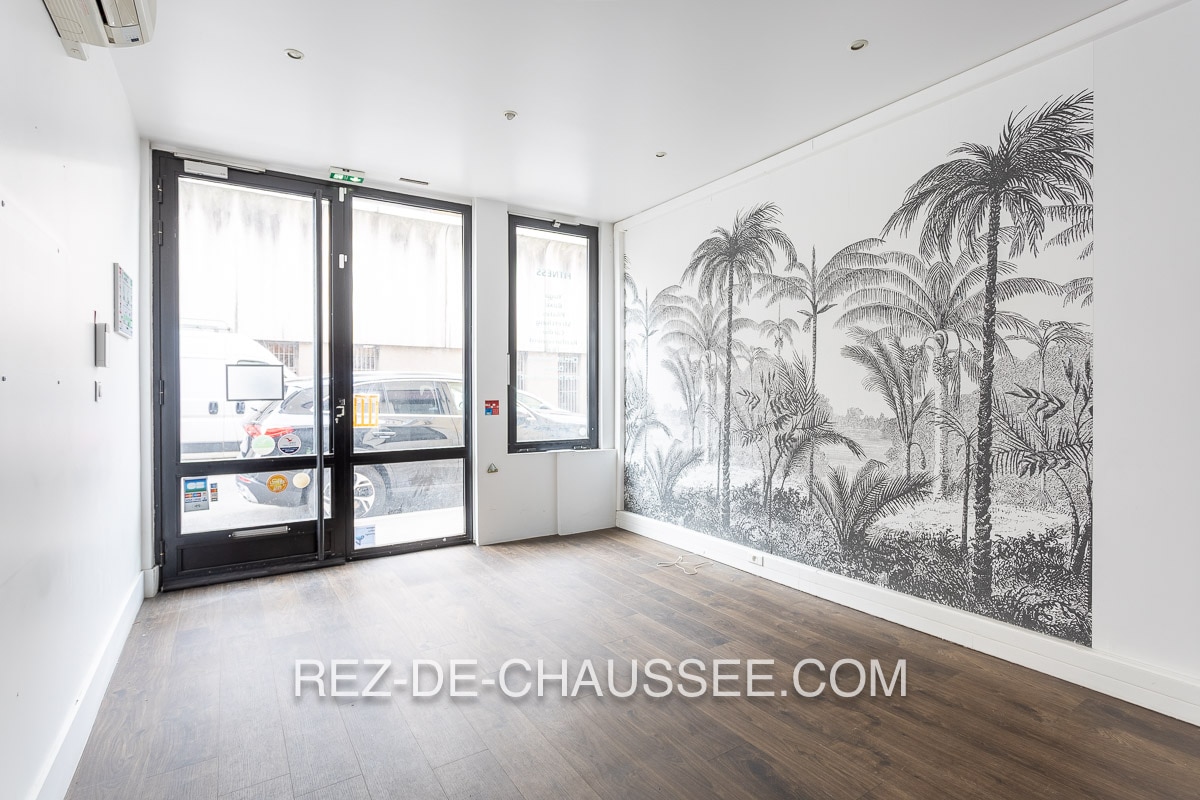 Local commercial dans Boulogne-Billancourt à vendre Photo de l’immeuble– Image 1 sur 10