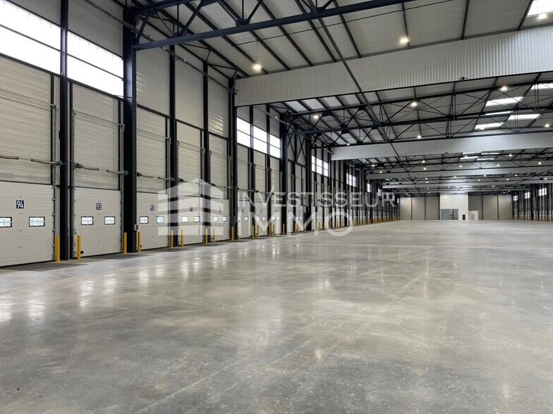 Industriel/Logistique dans Douai à louer - Photo de l’immeuble – Image 1 sur 5