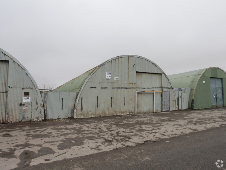 Boughton Industrial Est, Boughton à vendre - Photo de l’immeuble – Image 1 sur 2